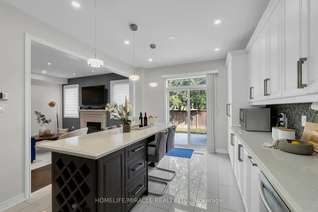 Additional image 23 of 10 Dormington Cres