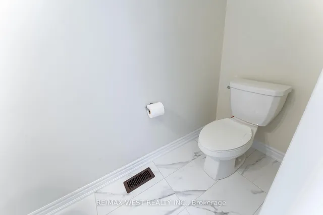 Additional image 11 of 1424 National Common