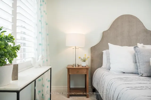 Additional image 29 of 315 Bessborough Dr