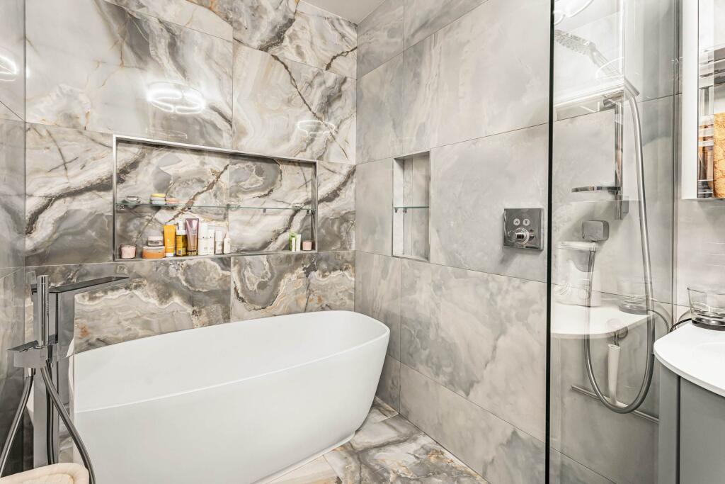 Additional image 20 of Codicote Road, Welwyn