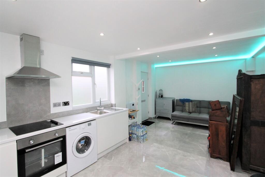 Additional image 17 of Heathcote Avenue, Hatfield, AL10