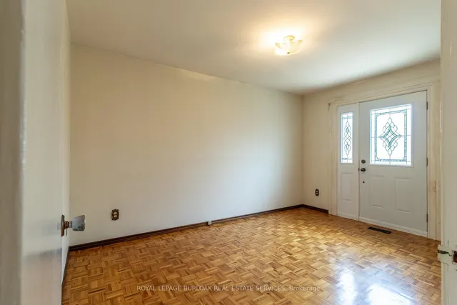 Additional image 12 of 3072 Parkgate Cres