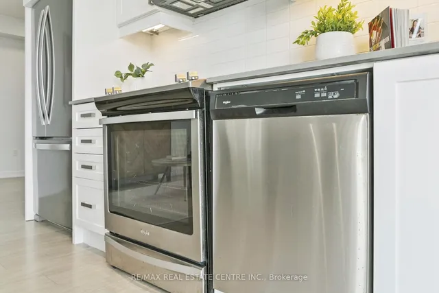 Additional image 12 of 8 Nahani Way Unit 821