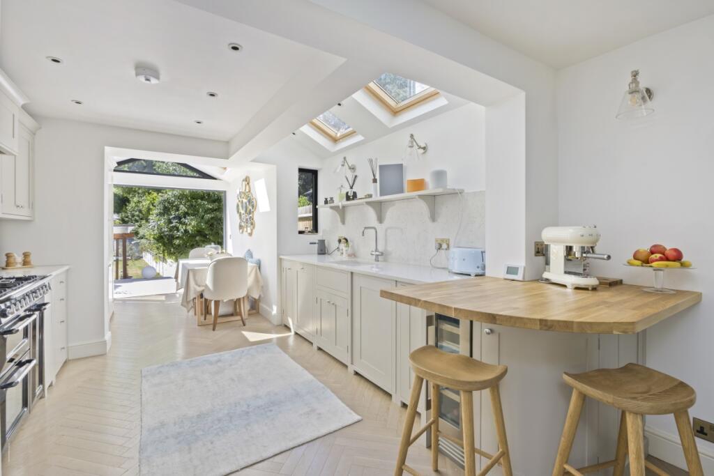 Additional image 14 of West Common Harpenden AL5