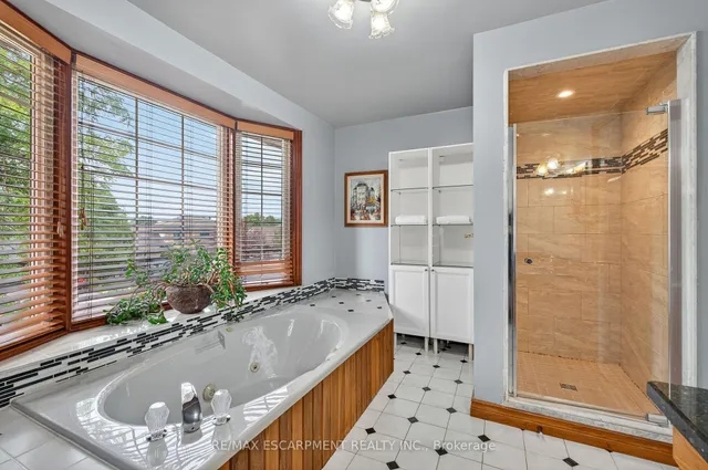 Additional image 32 of 64 Summerdale Pl