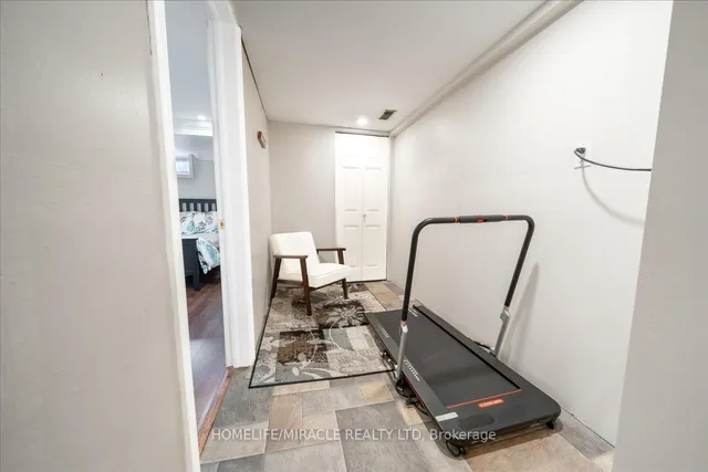 Additional image 42 of 1548 Westminster Pl