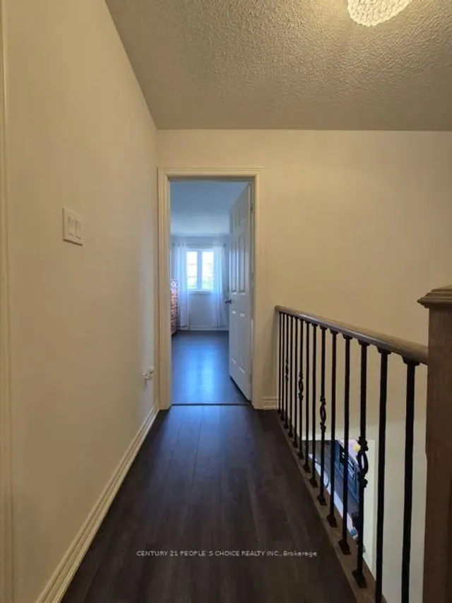 Additional image 34 of 71 Riverwalk Dr