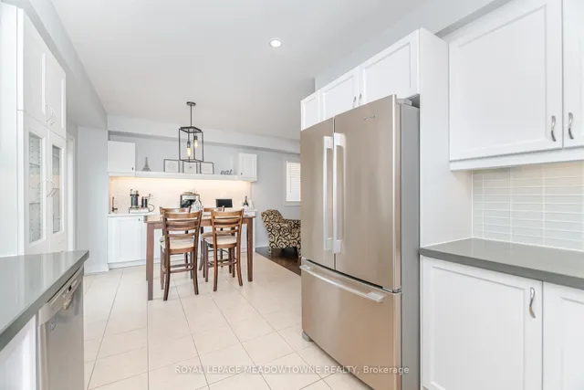 Additional image 19 of 345 Bussel Cres