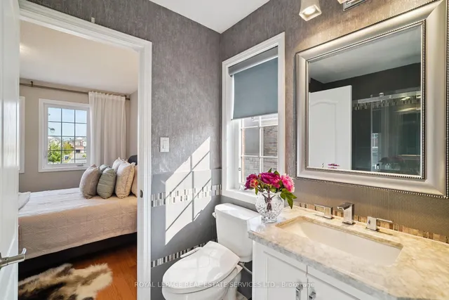 Additional image 24 of 641 Symons Cross