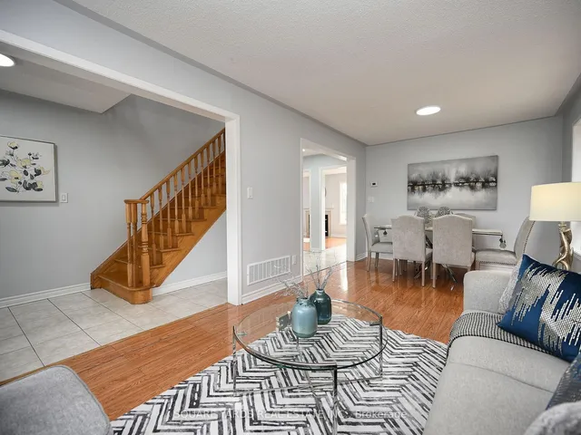 Additional image 7 of 19 PENSTOCK St