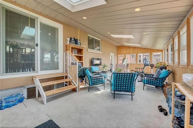 Additional image 36 of 982 Highland Rd