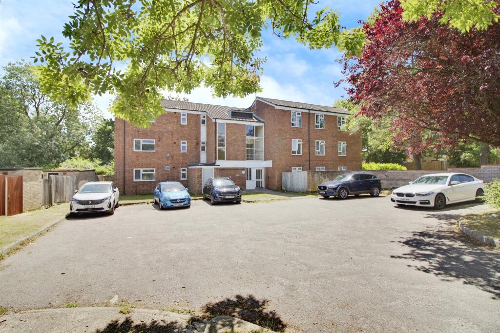 Additional image 14 of Hollyfield, HATFIELD