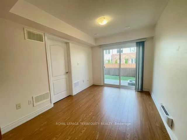 Additional image 7 of 11 Signature Lane