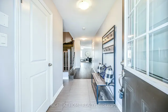 Additional image 3 of 95 Penny Lane