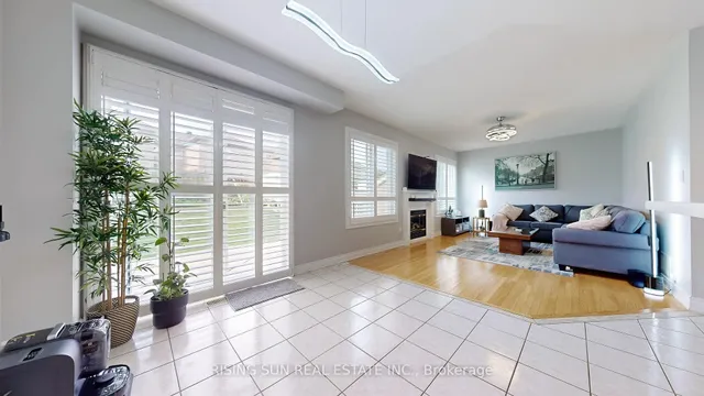 Additional image 12 of 15 Mario St