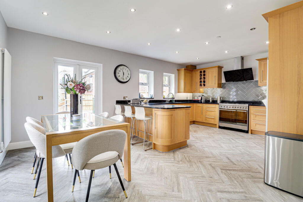 Additional image 18 of Boyes Crescent, Napsbury Park, St. Albans, AL2