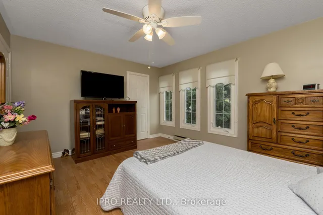 Additional image 24 of 10 Healthcliff Sq