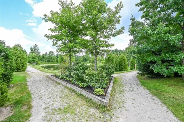 Additional image 47 of 31 Abbotsford Trail