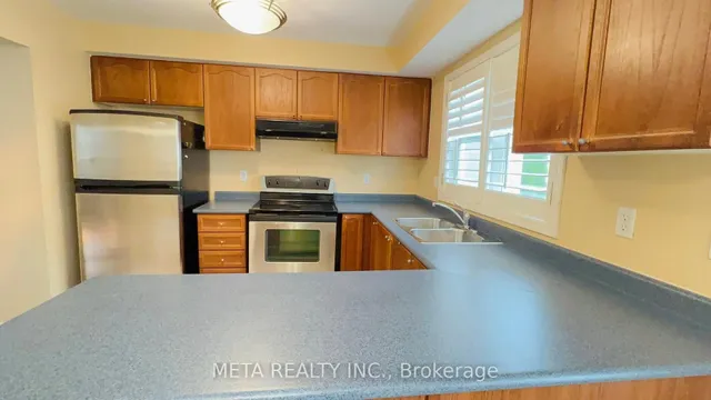 Additional image 7 of 5980 Whitehorn Ave Unit 156