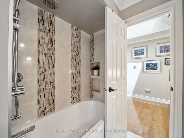 Additional image 21 of 18 Claypine Tr