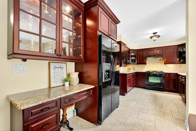 Additional image 11 of 29 Laurendale Ave