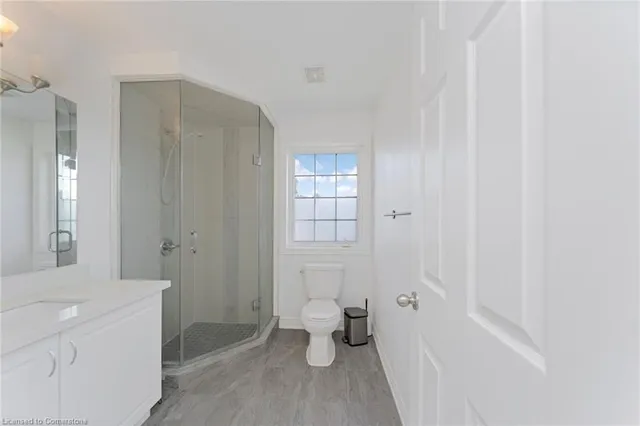 Additional image 27 of 47 Madonna Dr