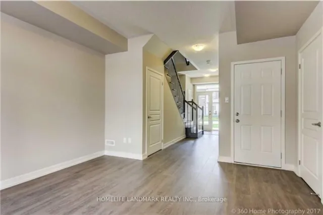 Additional image 5 of 302 Squire Cres