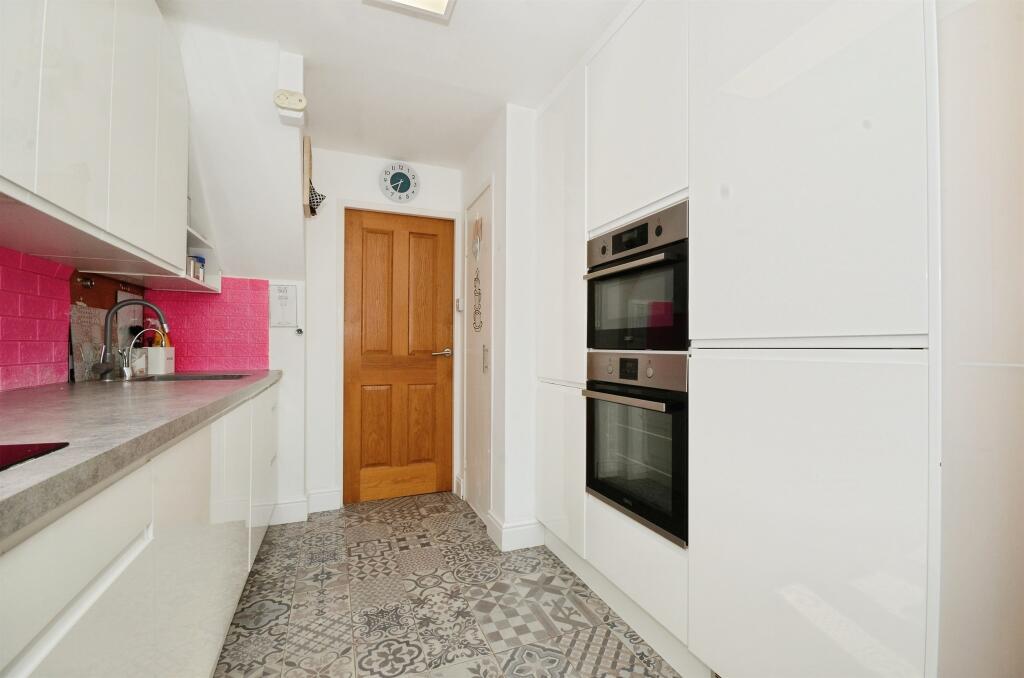 Additional image 8 of Grasmere Road, St. Albans