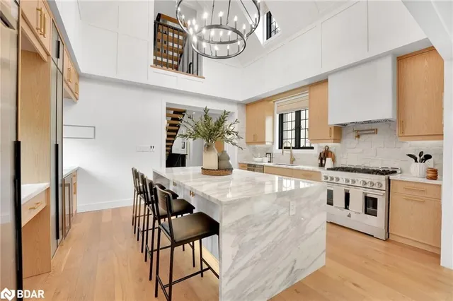 Additional image 15 of 977 Unsworth Ave