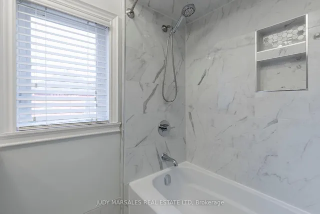 Additional image 33 of 88 Oxford St