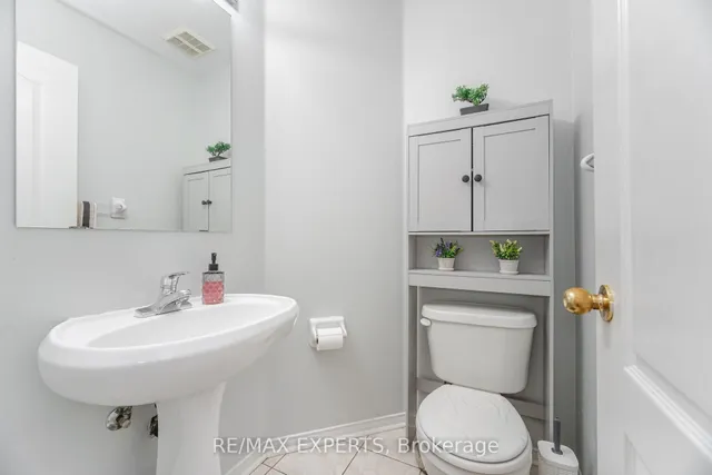 Additional image 15 of 94 Queen Mary Dr