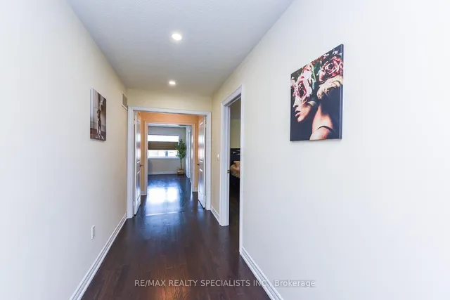 Additional image 30 of 27 Glacier Rd