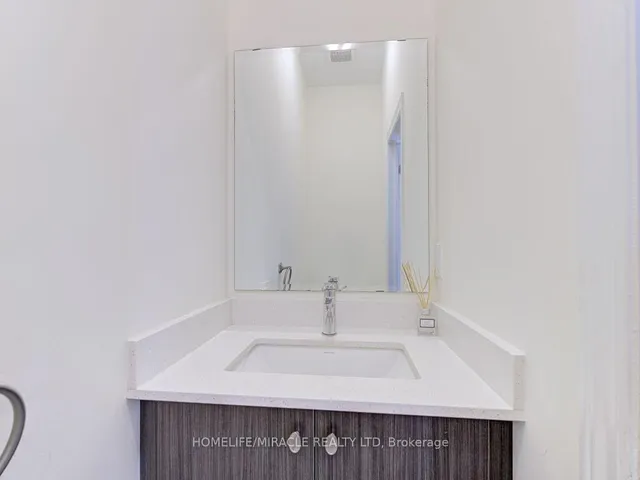 Additional image 17 of 8 Jenwood Cres