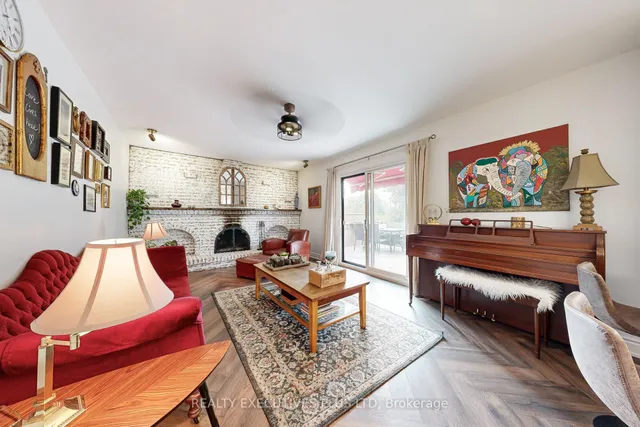 Additional image 15 of 23 Hildegard Dr