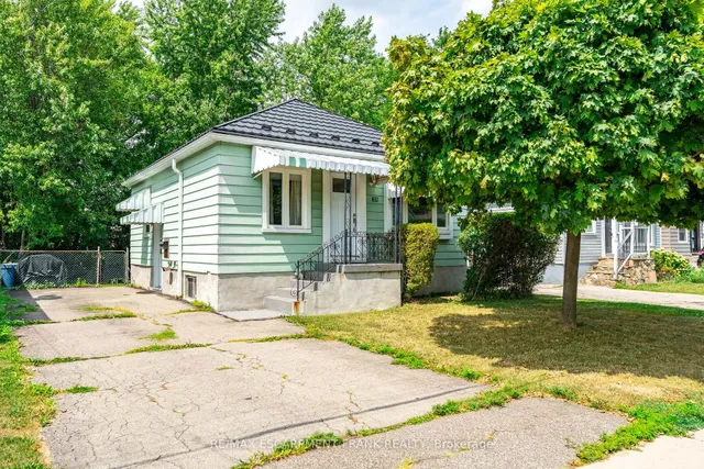 218 East 27th St
