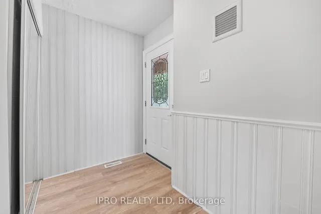 Additional image 3 of 35 Barrington Cres