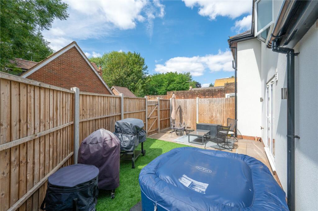 Additional image 12 of Frogmore, St. Albans, Hertfordshire