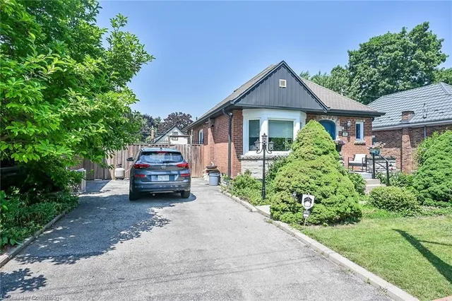 Additional image 2 of 118 East 6th St