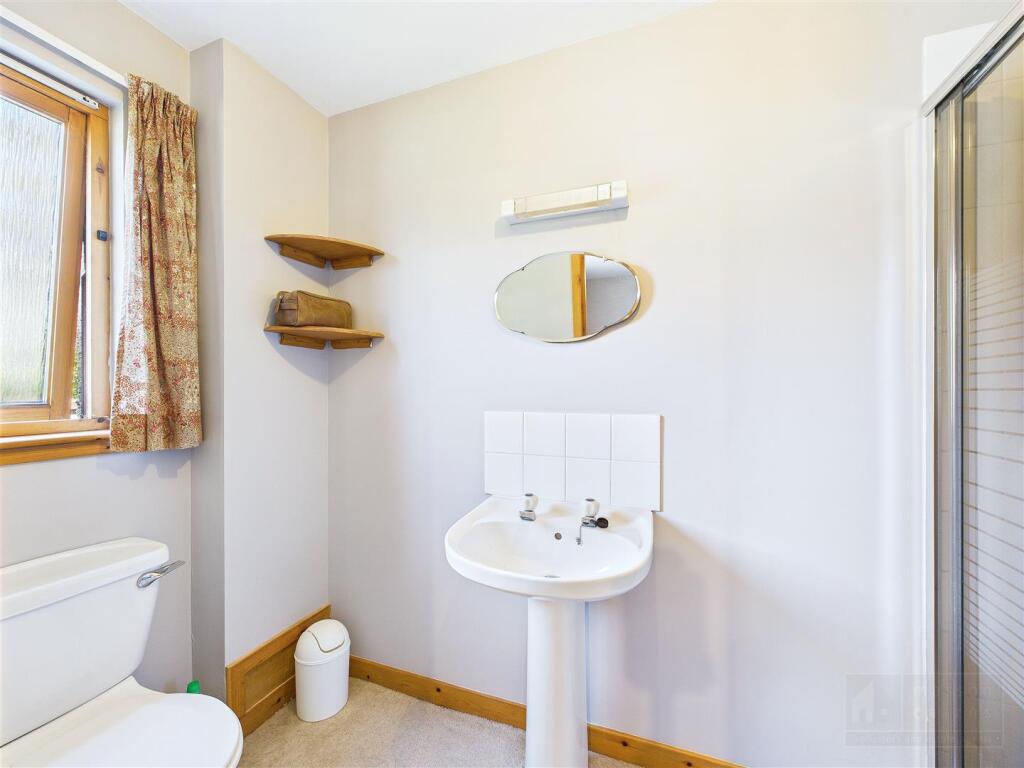 Additional image 31 of 69a Main Street, Tomintoul