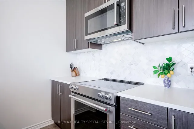 Additional image 8 of 150 Oak Park Blvd Unit 513