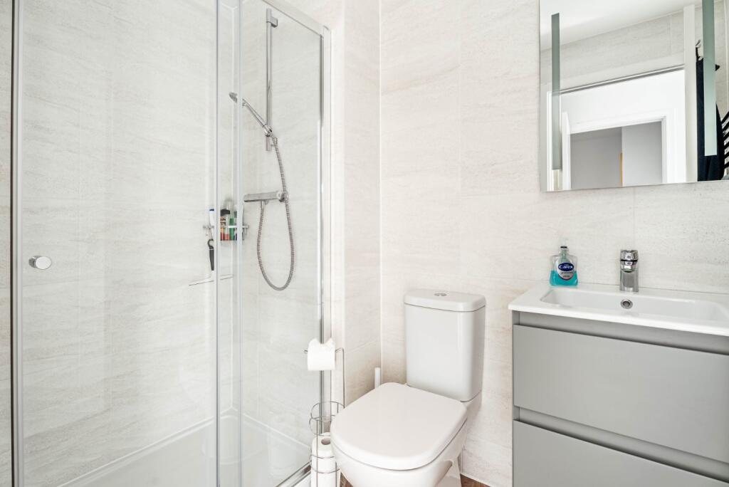 Additional image 12 of Baines Drive, Bricket Wood, St. Albans, Hertfordshire, AL2