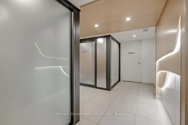 Additional image 23 of 3210 Dakota Common Unit A106