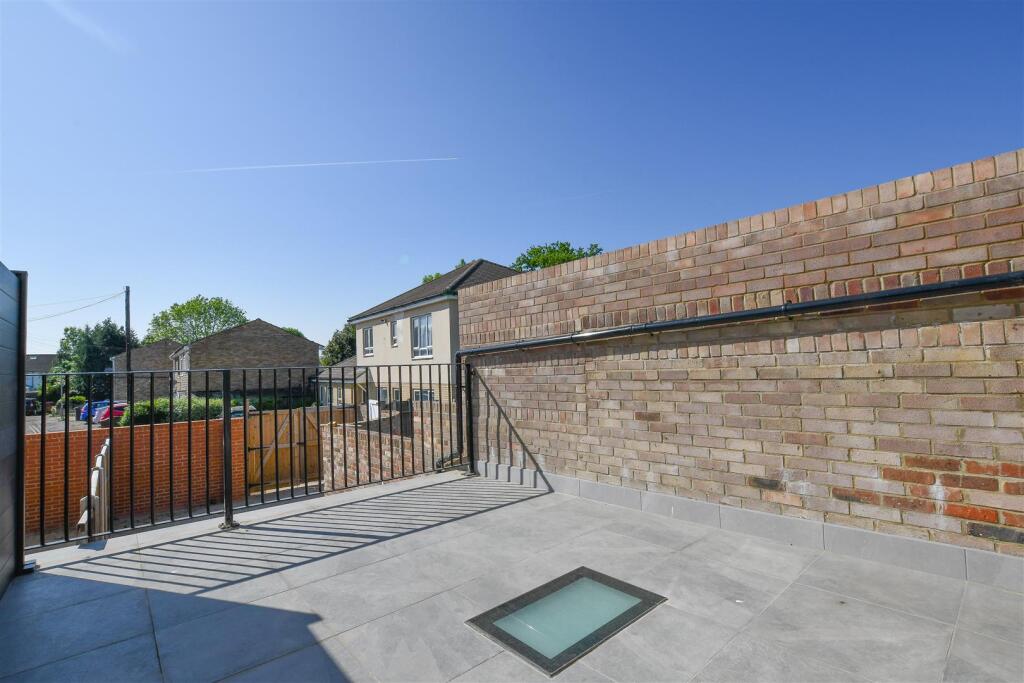 Additional image 2 of Cotlandswick, London Colney, St Albans