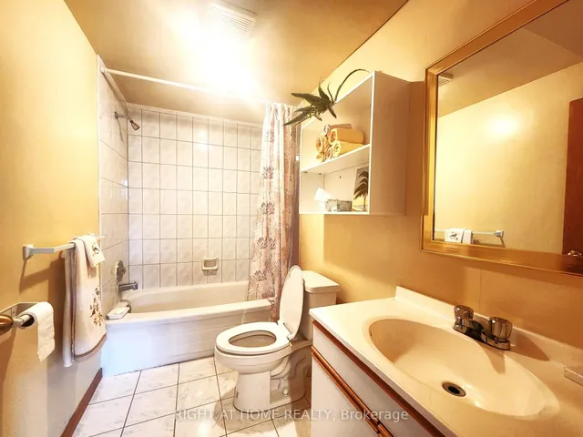 Additional image 23 of 627 Green Meadow Cres