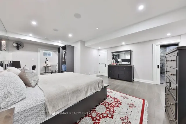 Additional image 41 of 5047 Lakeshore Rd