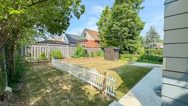 Additional image 46 of 773 Lawrence Rd