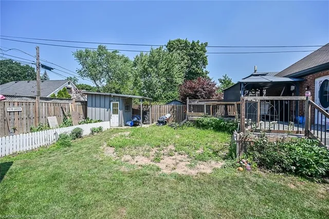 Additional image 38 of 118 East 6th St