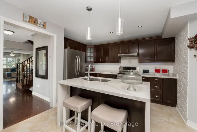 Additional image 8 of 256 Landsborough Ave