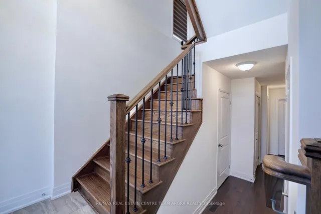 Additional image 3 of 2171 Royal Gala Circ