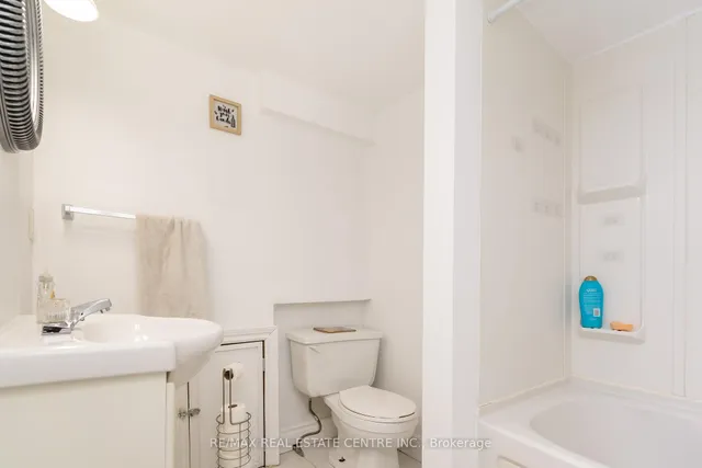 Additional image 26 of 105 Aloma Cres